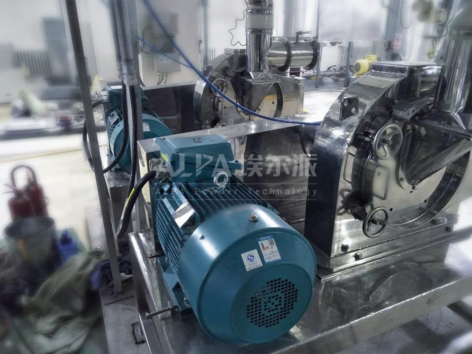 White granulated sugar grinding production line of a factory